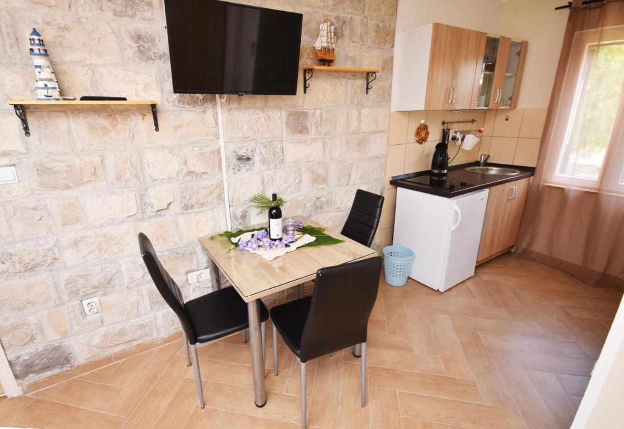 Vila Kula 1830 Apartments Herceg Novi Extérieur photo