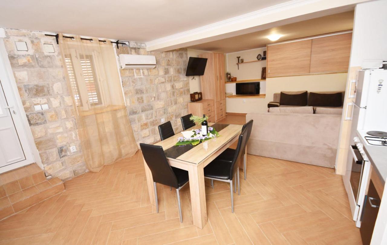 Vila Kula 1830 Apartments Herceg Novi Extérieur photo